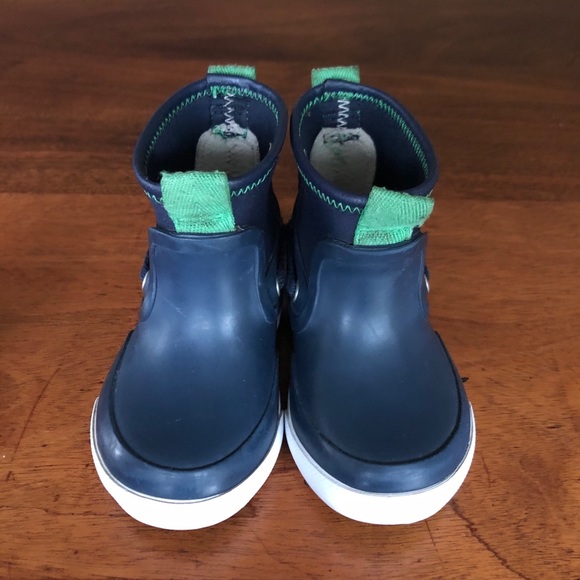 sperry seawall boots